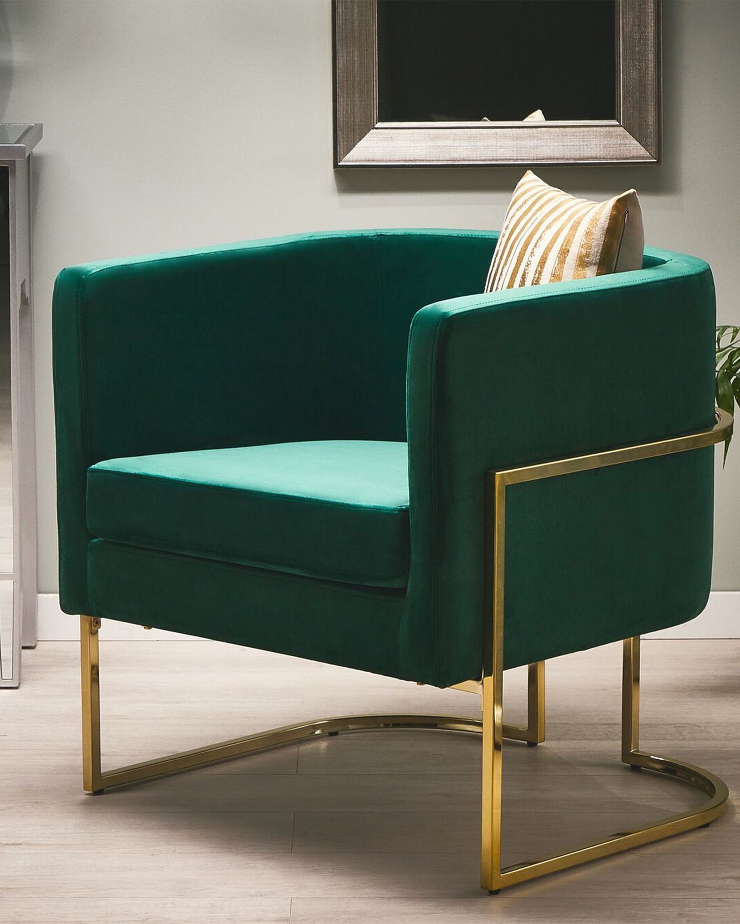 Armchair SIRKKA Velvet Dark Green.