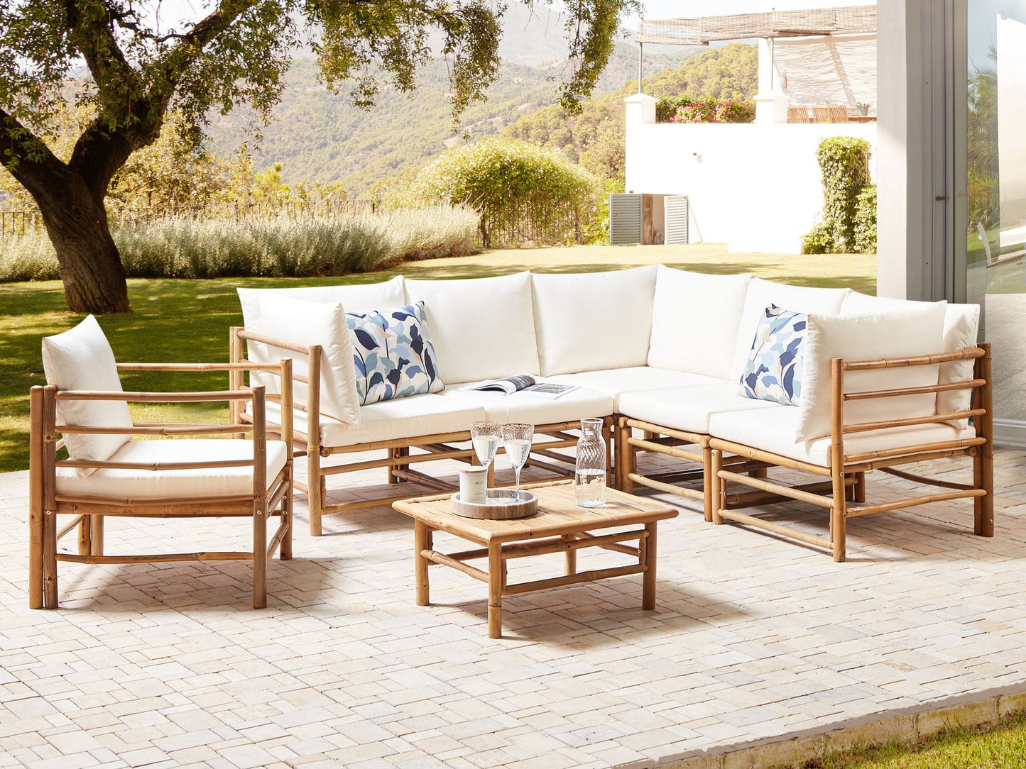 garden lounge set with table 6 seater cerreto bamboo wood off-white
